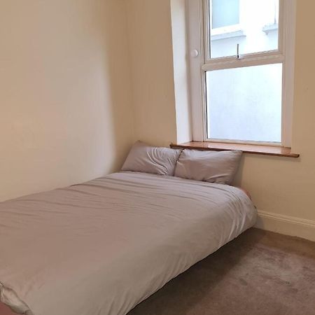 One Bedroom Apartment Dublin Exterior photo